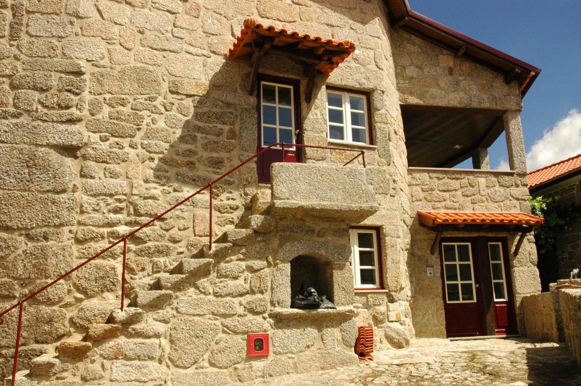 Casa De Campo Monte Abades Guest House Terras de Bouro Exterior photo